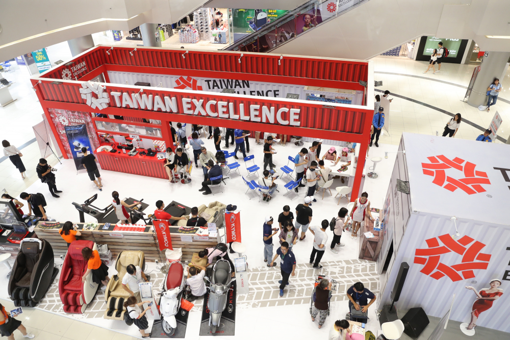 Khách hàng trải nghiệm tại Taiwan Excellence